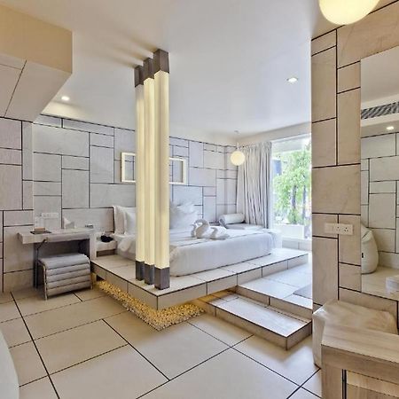 Hotel El Dorado Ahmedabad Extérieur photo