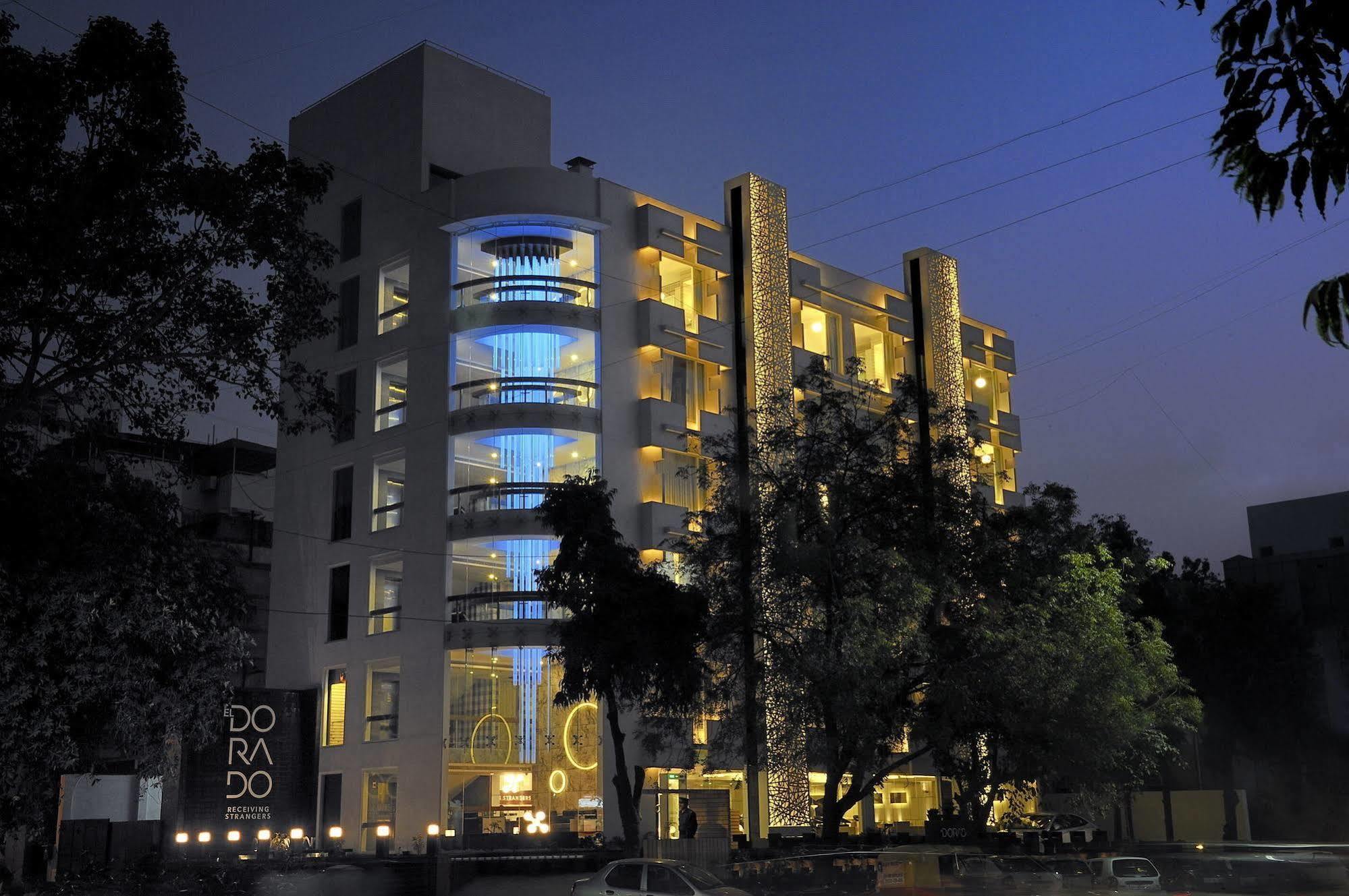 Hotel El Dorado Ahmedabad Extérieur photo